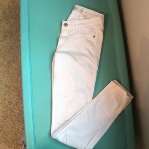 Abercrombie and Fitch white jean jegging